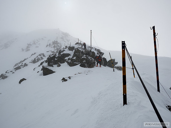 Es difícil perderse durante la ascensión al Pico Musala