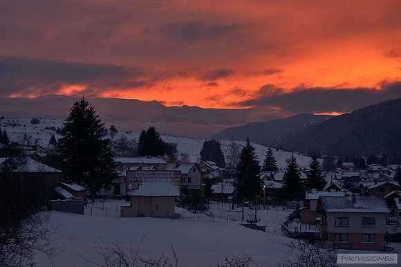 Frío atardecer invernal en Madzhare