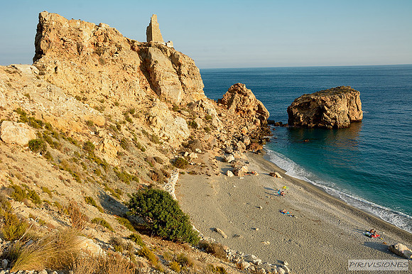 Playa de la Rijana y Torre del Condenado
